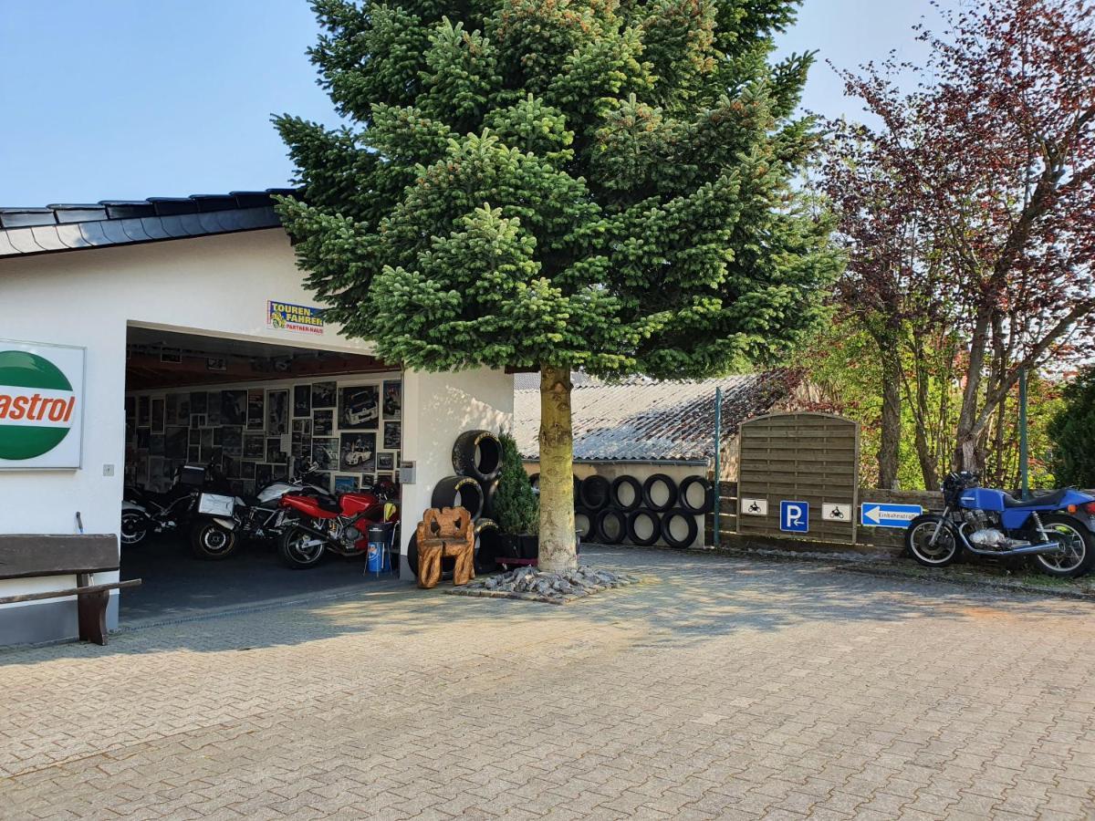 Hotel & Restaurant Huellen Barweiler Exteriör bild