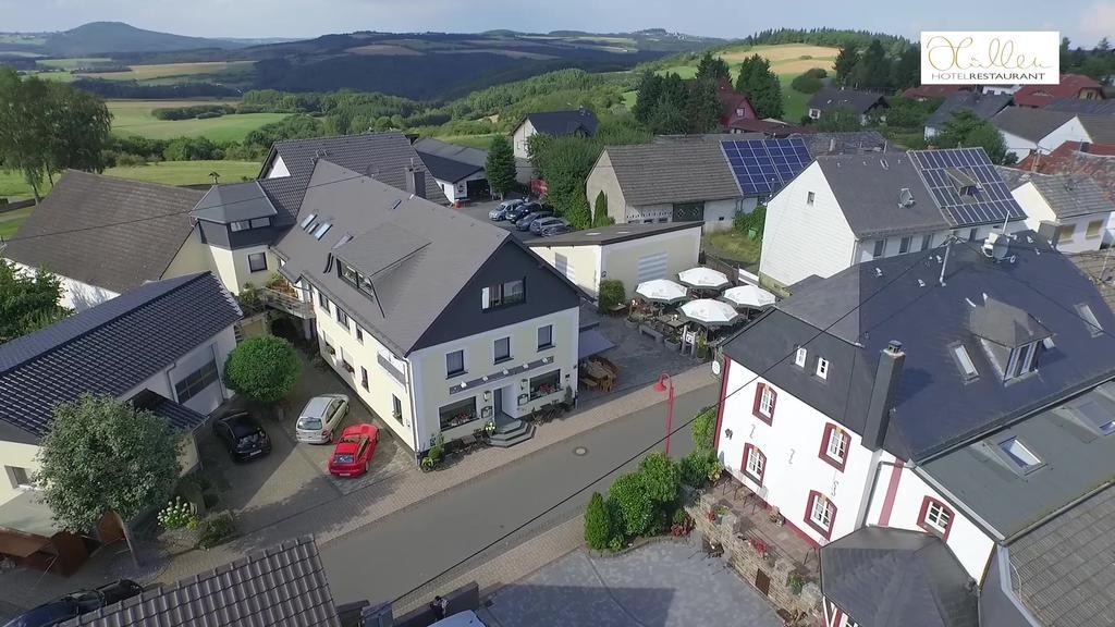 Hotel & Restaurant Huellen Barweiler Exteriör bild