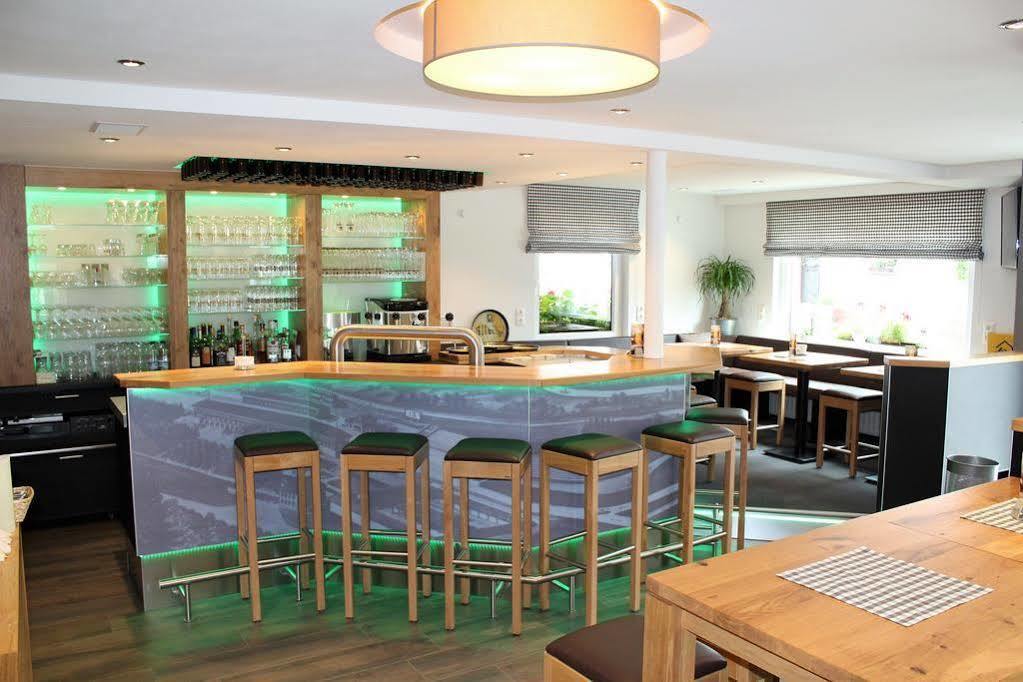 Hotel & Restaurant Huellen Barweiler Exteriör bild